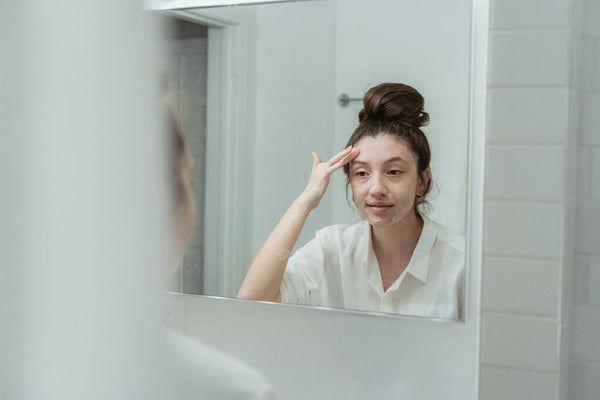 Hiperpigmentasyon ve Cilt Bariyeri: Leke Oluşumunun Kök Nedeni | CIRÈLL