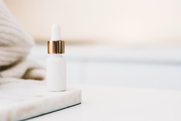 Hyaluronik Asit vs Gliserin vs Betain: Humektant Karşılaştırması